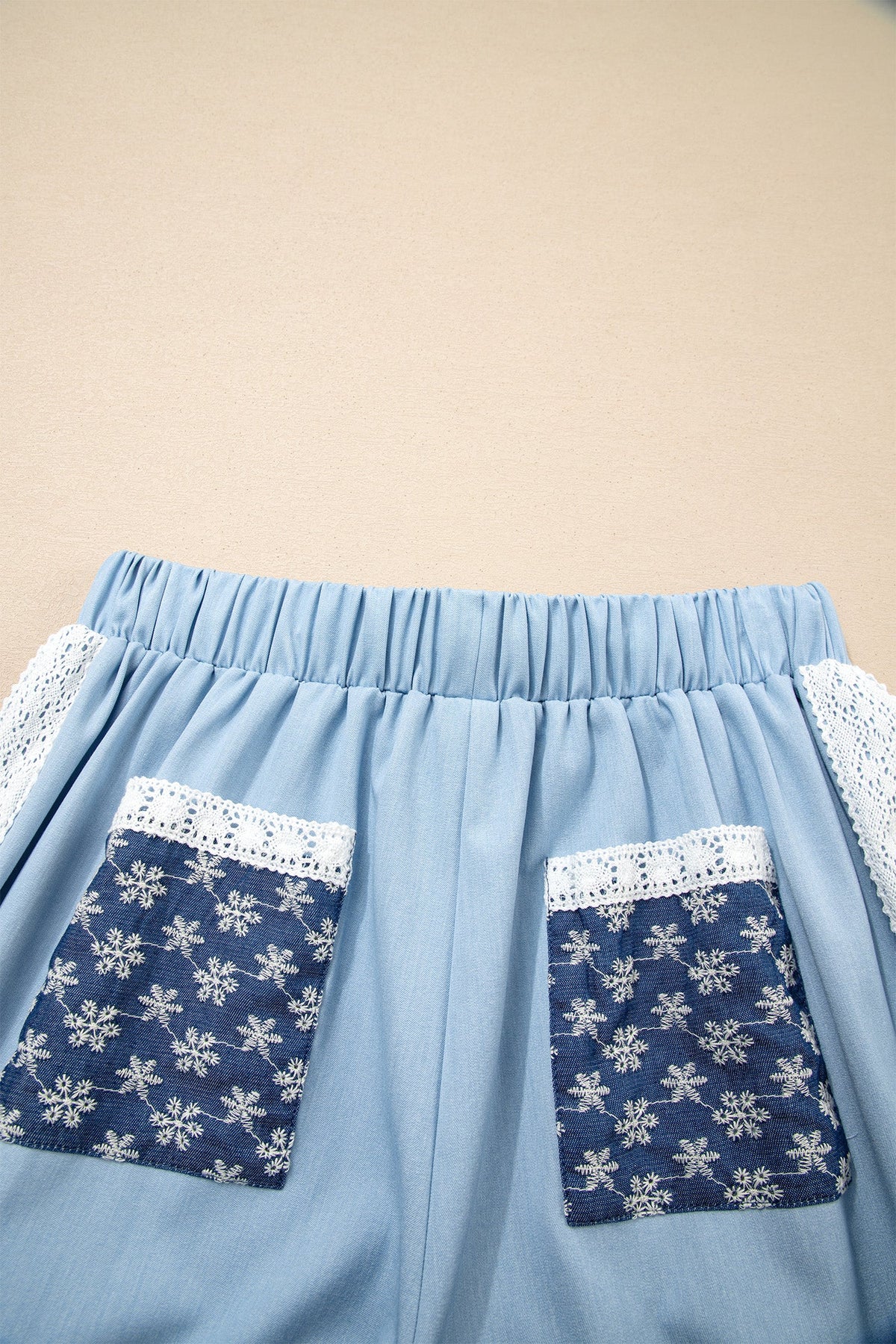 Floral Lace Patch Pocket Pleated Wide Leg Pants
