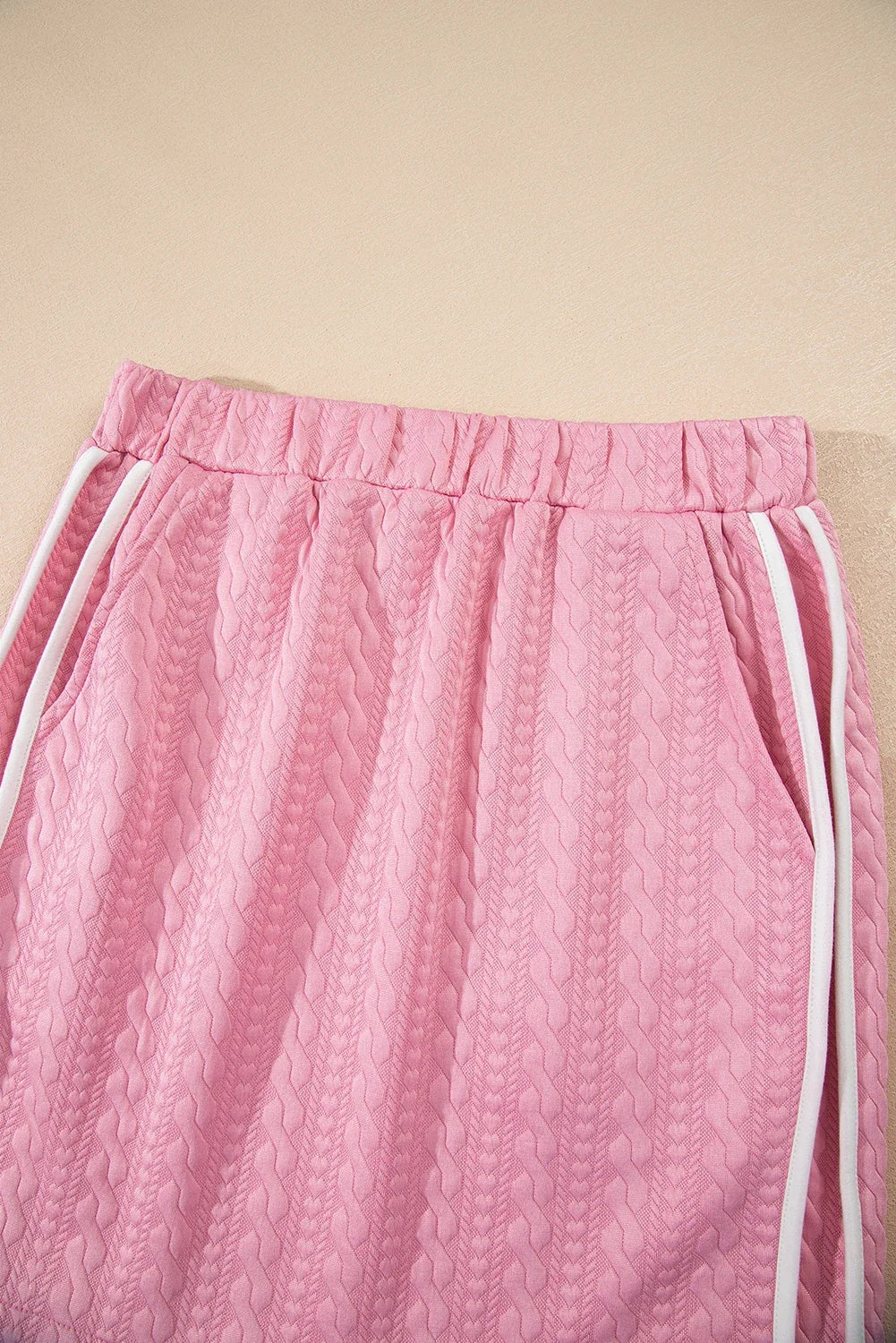 Textured Contrast Trim Crewneck Tee & Pocketed Skirt Set