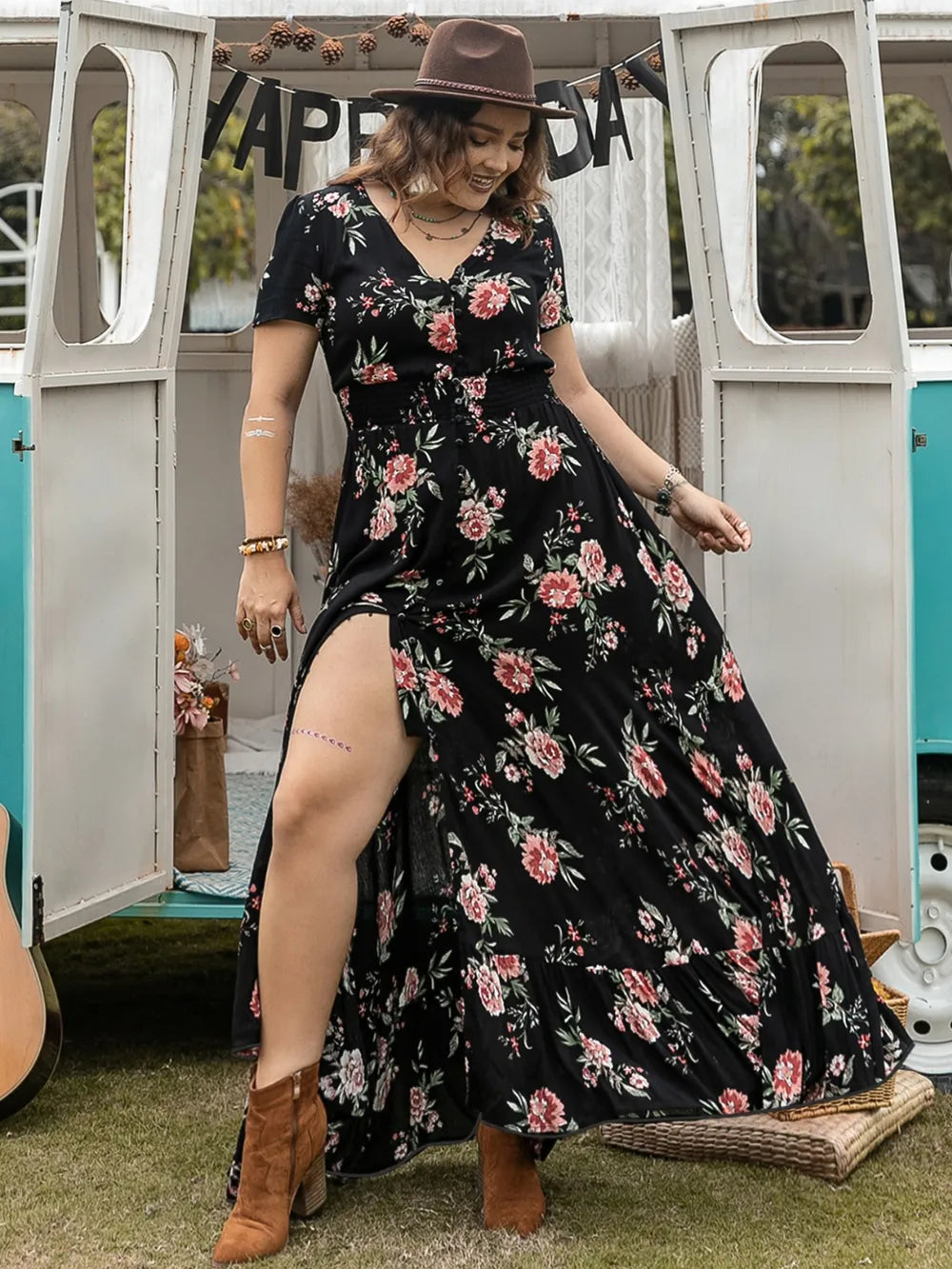 Plus Size Button Detail Printed V-Neck Short Sleeve Maxi Dress