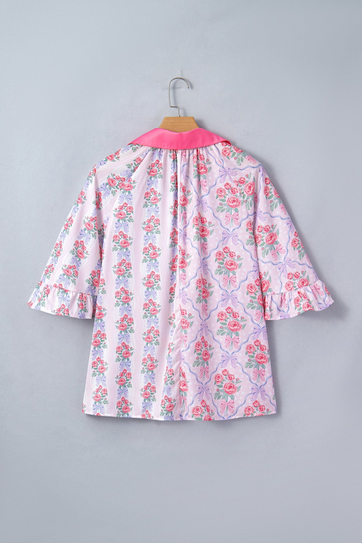 Floral Collared V-Neck Ruffle 3/4 Sleeve Shirt