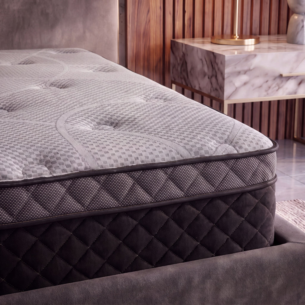 CS Hybrid Pocket Coil 12" King Mattress