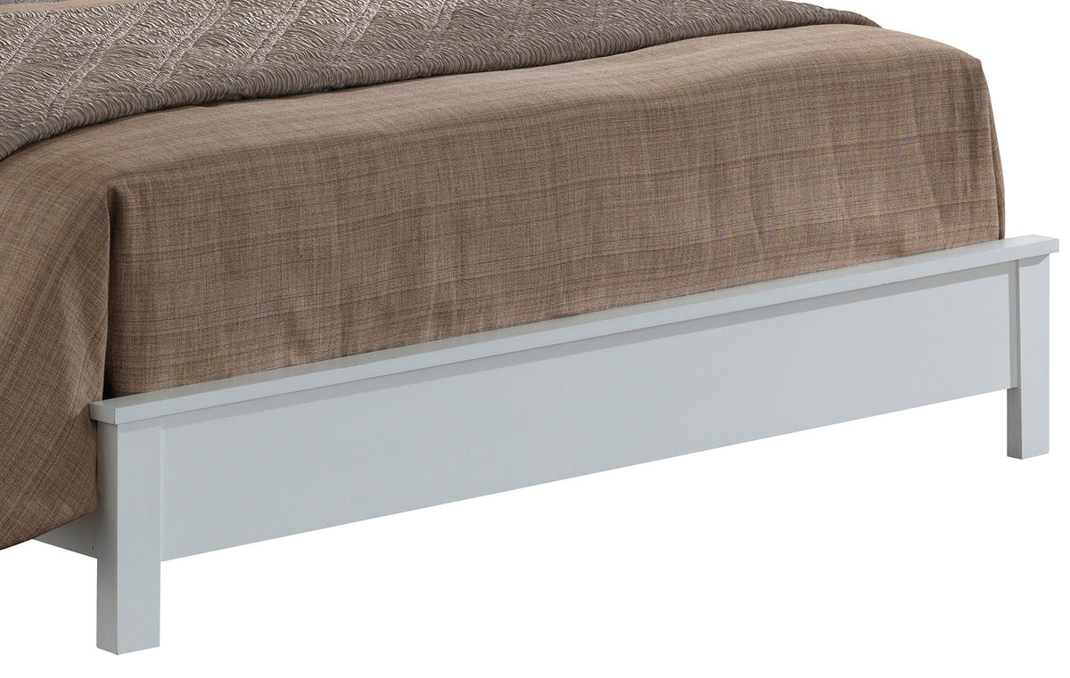 Transitional Style Full Bed In Crisp