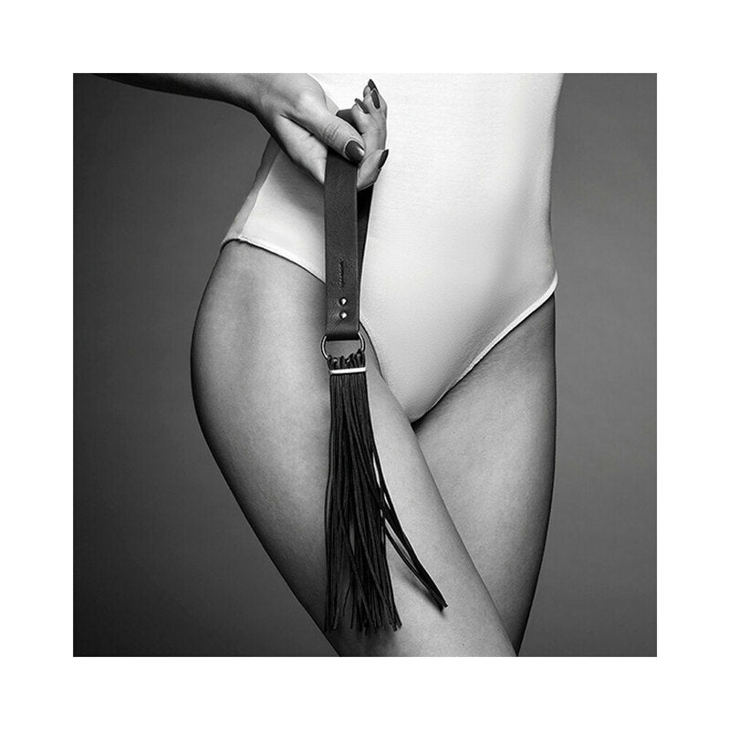 Maze Tassel Flogger