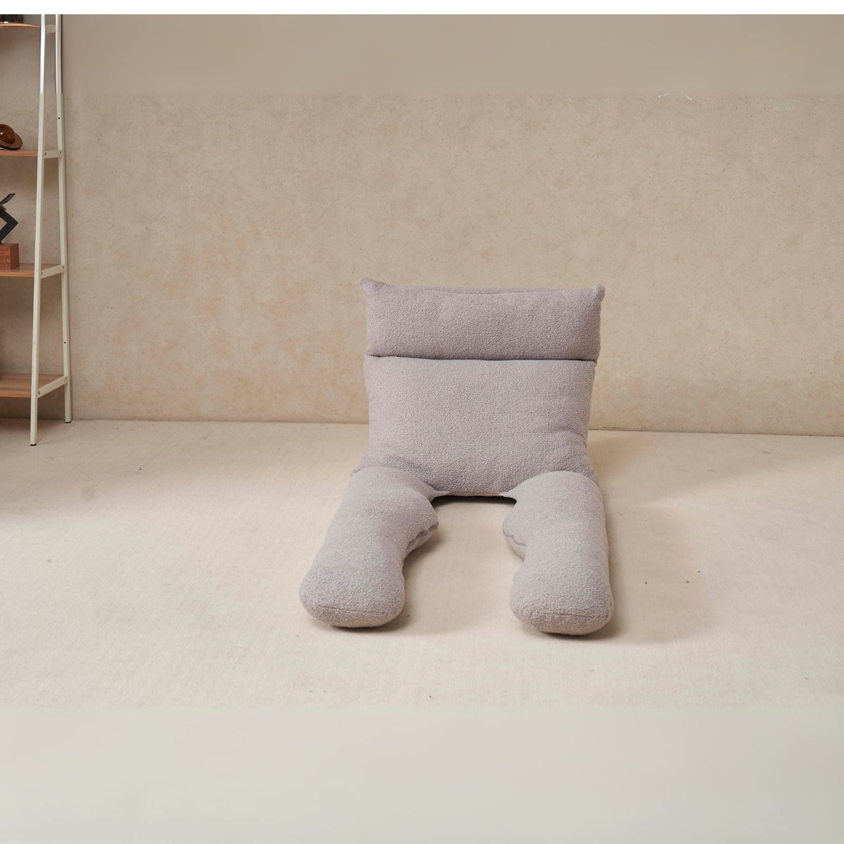 Adjustable U-Shaped Full-Body Recliner for Relaxation