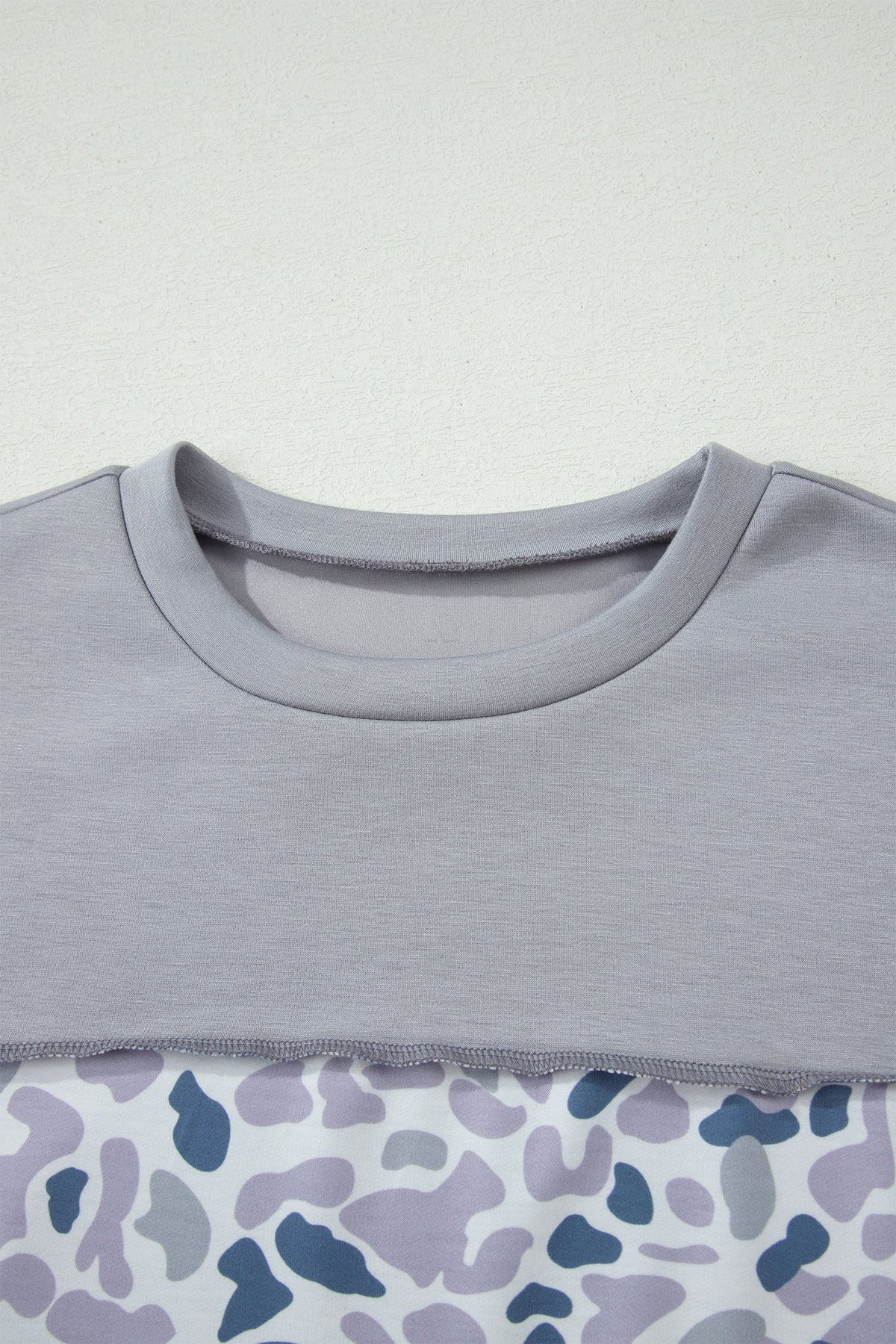 Camo Colorblock Raw Seam Short Sleeve Tee