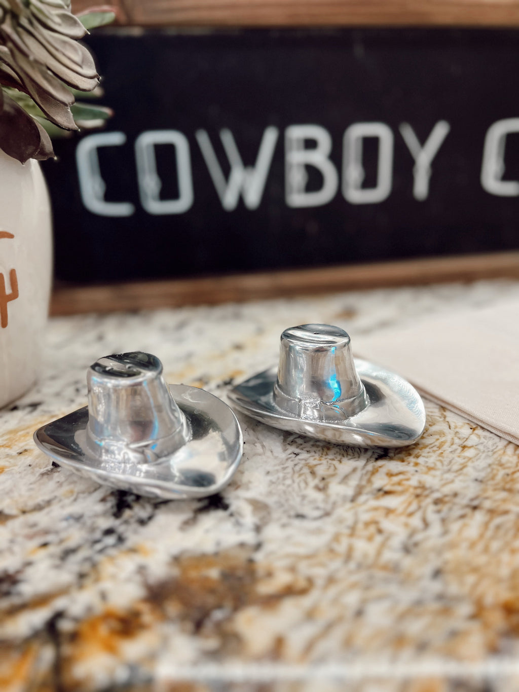 The Hat Salt & Pepper Shakers