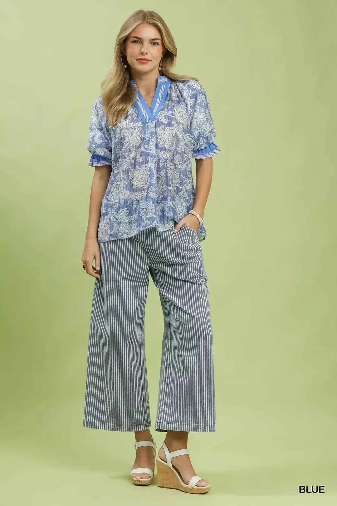 Blue Floral Print Puff Sleeve Top by Umgee
