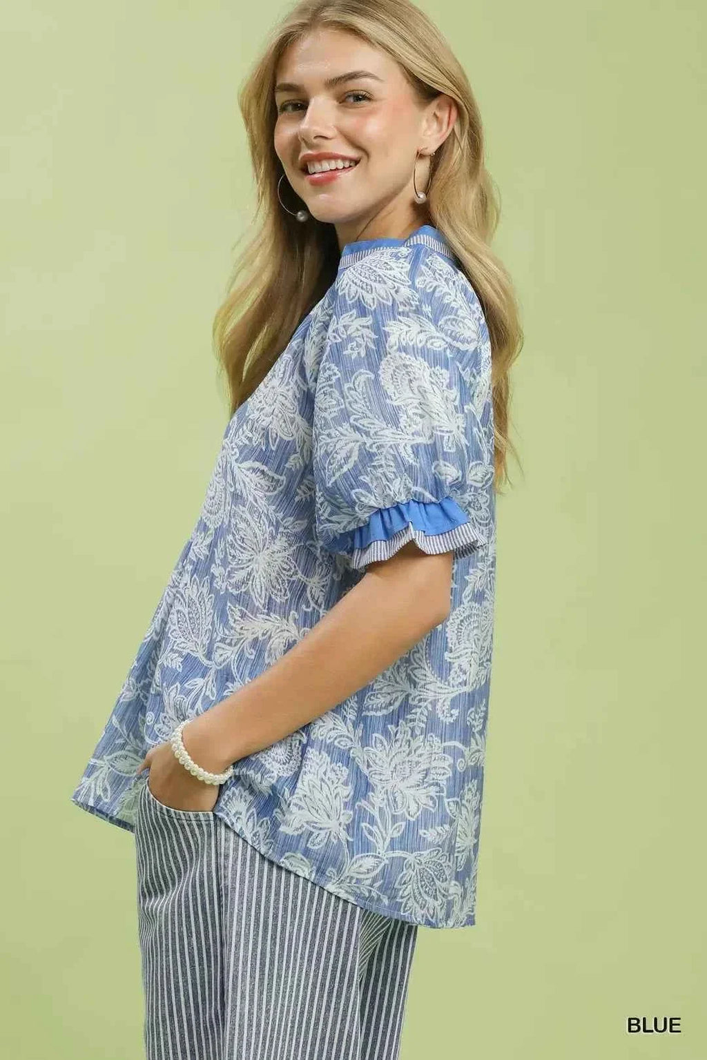 Blue Floral Print Puff Sleeve Top by Umgee