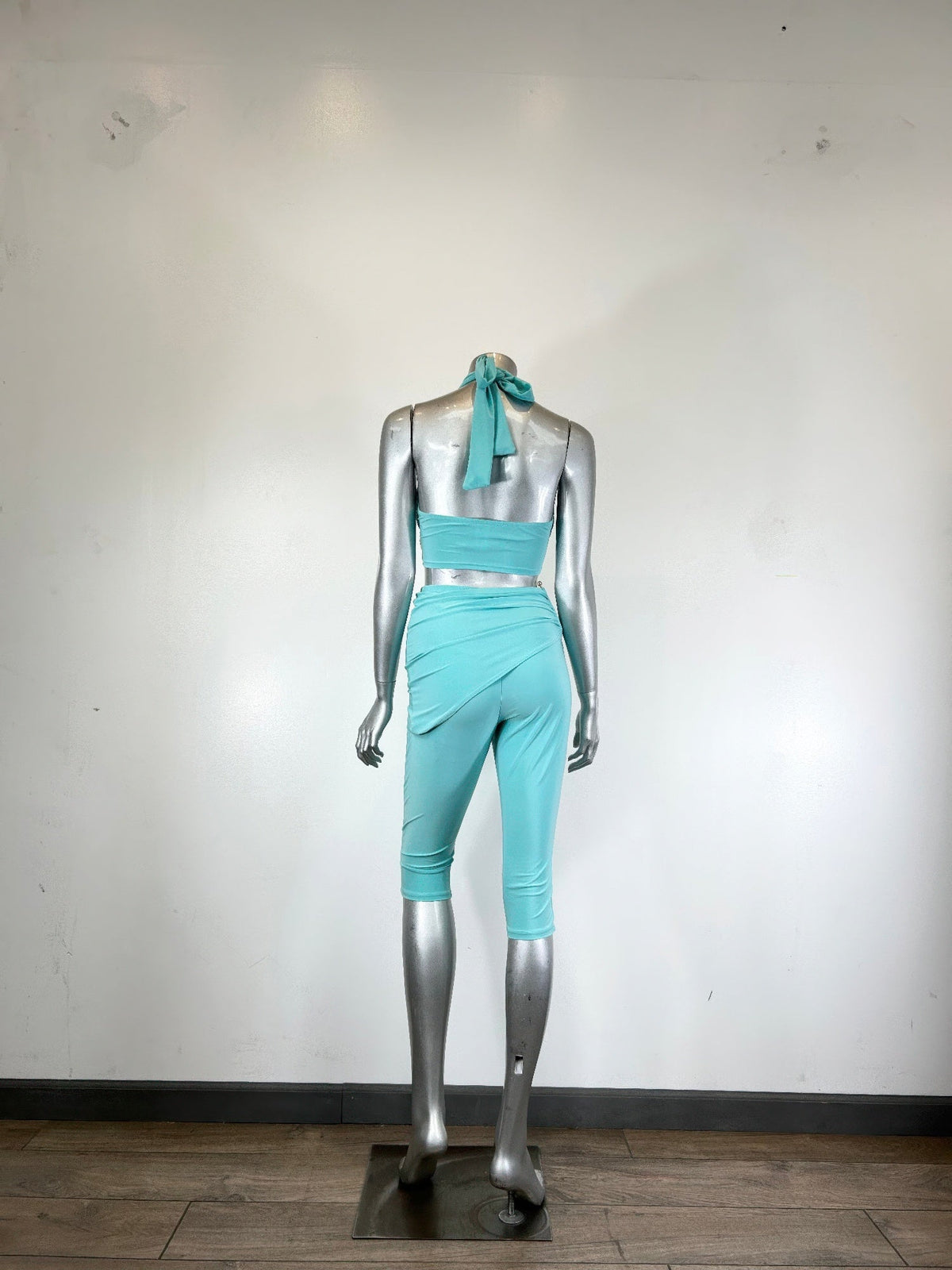 Crisscross Halter,twisted Knot Detail,self-tie Set