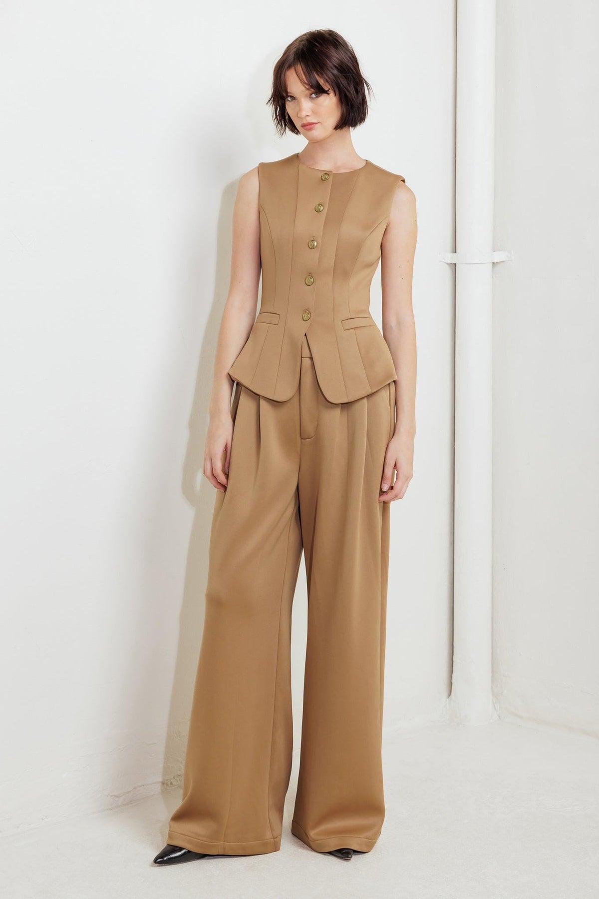 ROMANTIC PETAL WOVEN VEST