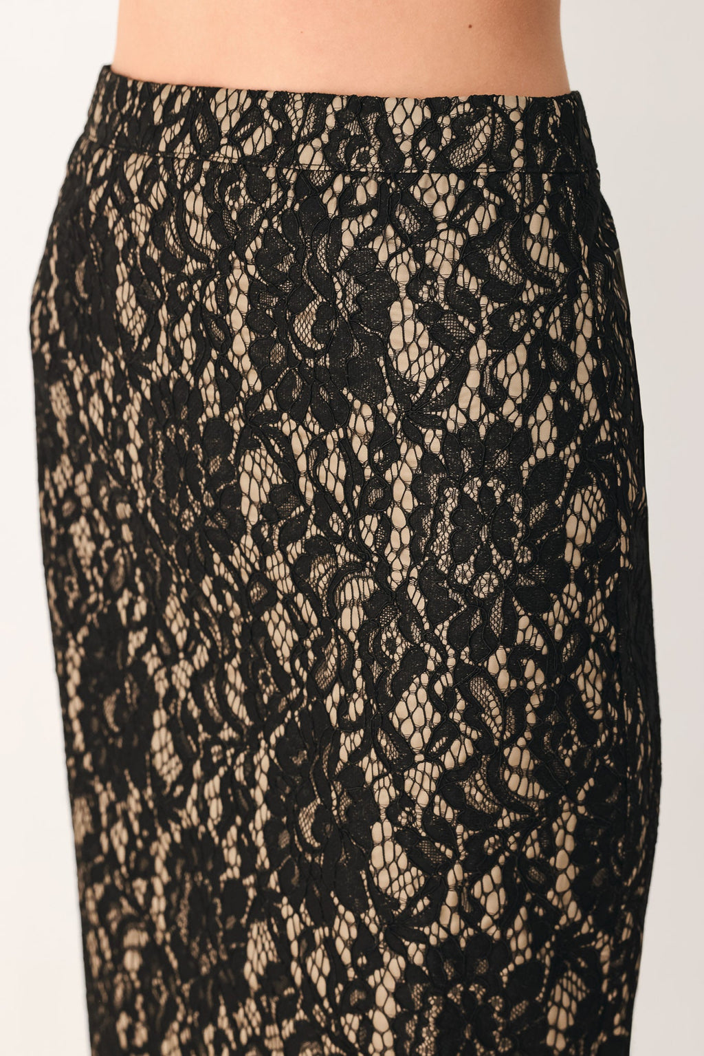 LACE THEORY BLACK LACE PENCIL MIDI SKIRT