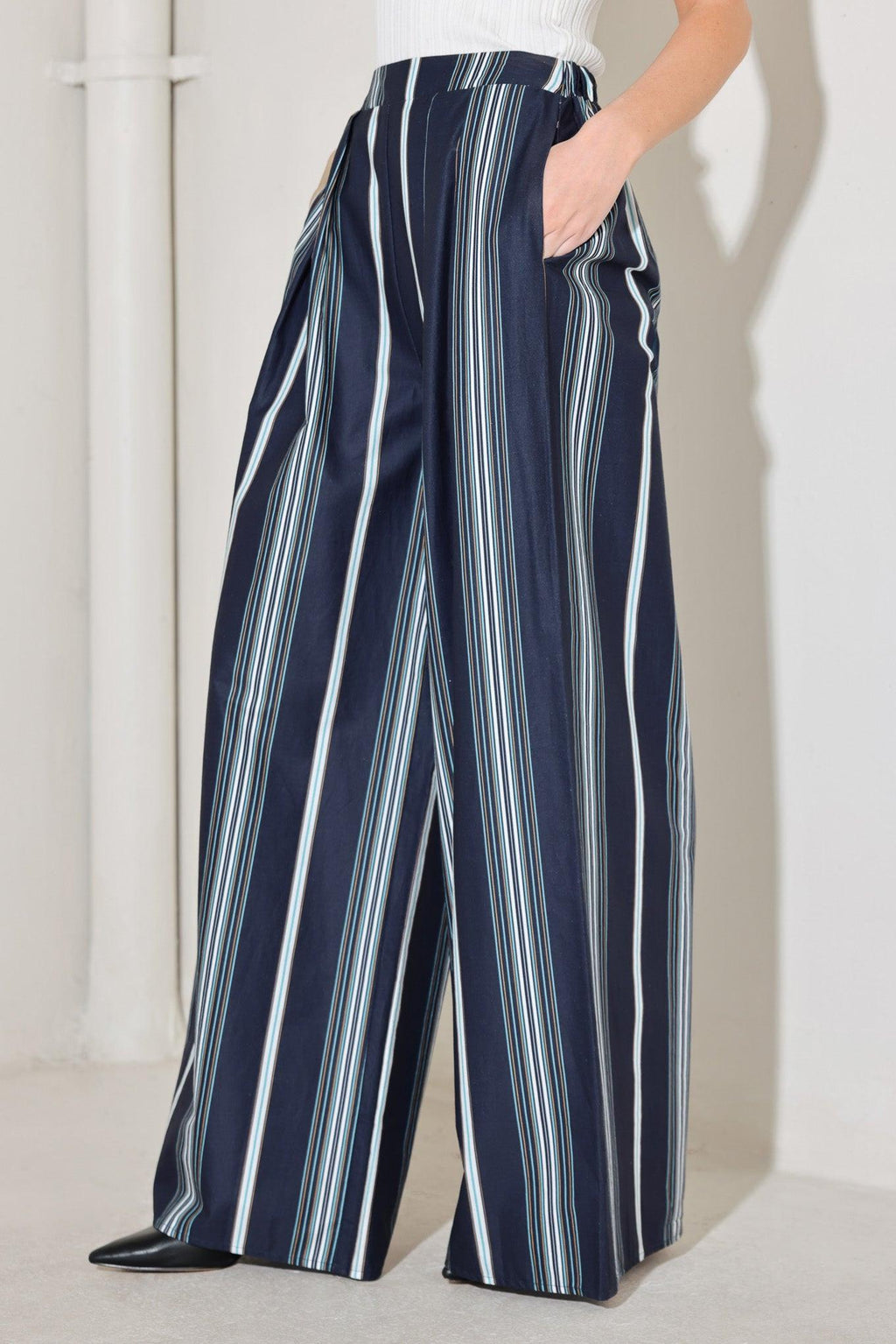 CITY STRIPE WOVEN PANTS