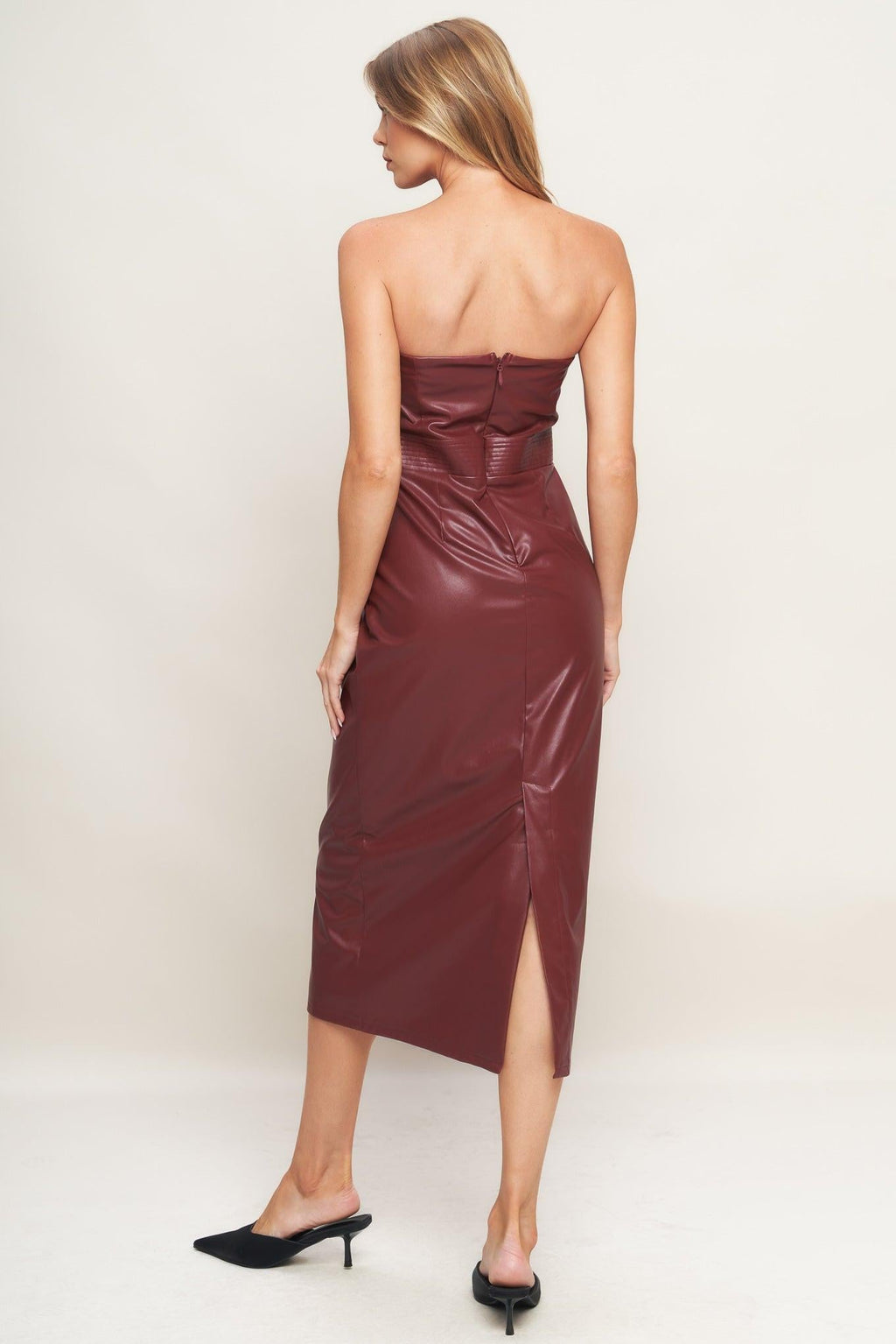 RUNWAY TREND FAUX LEATHER MIDI DRESS