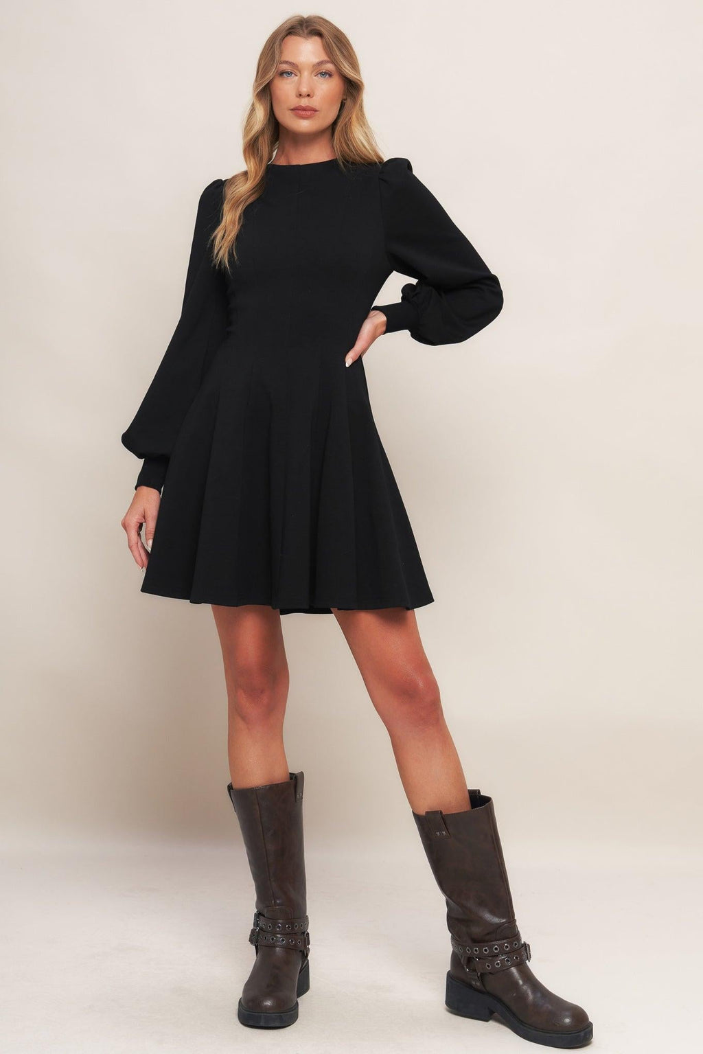 BLACK SWAN HEAVY KNIT MINI DRESS