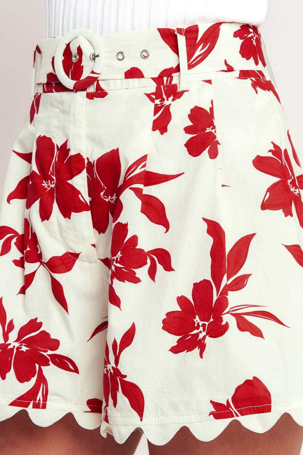 FLORAL KISS WOVEN SHORT