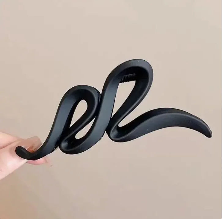 Of 3 Large Matte Wave Hair Clips