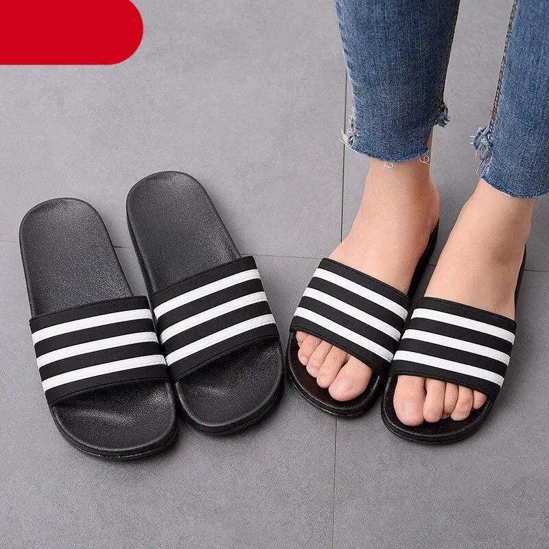 Casual Summer Modern Design Men Slippers Soft Black White Stripes Pattern Flip Flops Casual Summer Outdoor Slides For Women