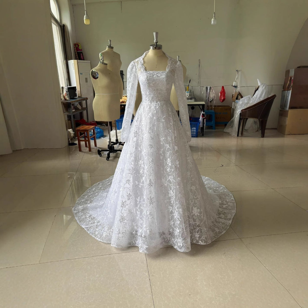 Embroidered Long Sleeve Trailing Wedding Dress