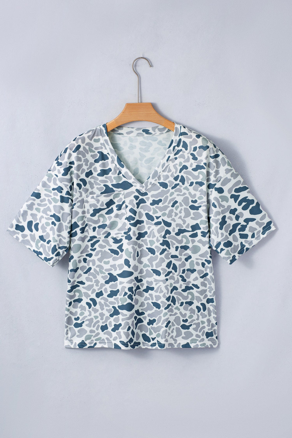 Camo Chest Pocket V-Neck Short Sleeve Tee