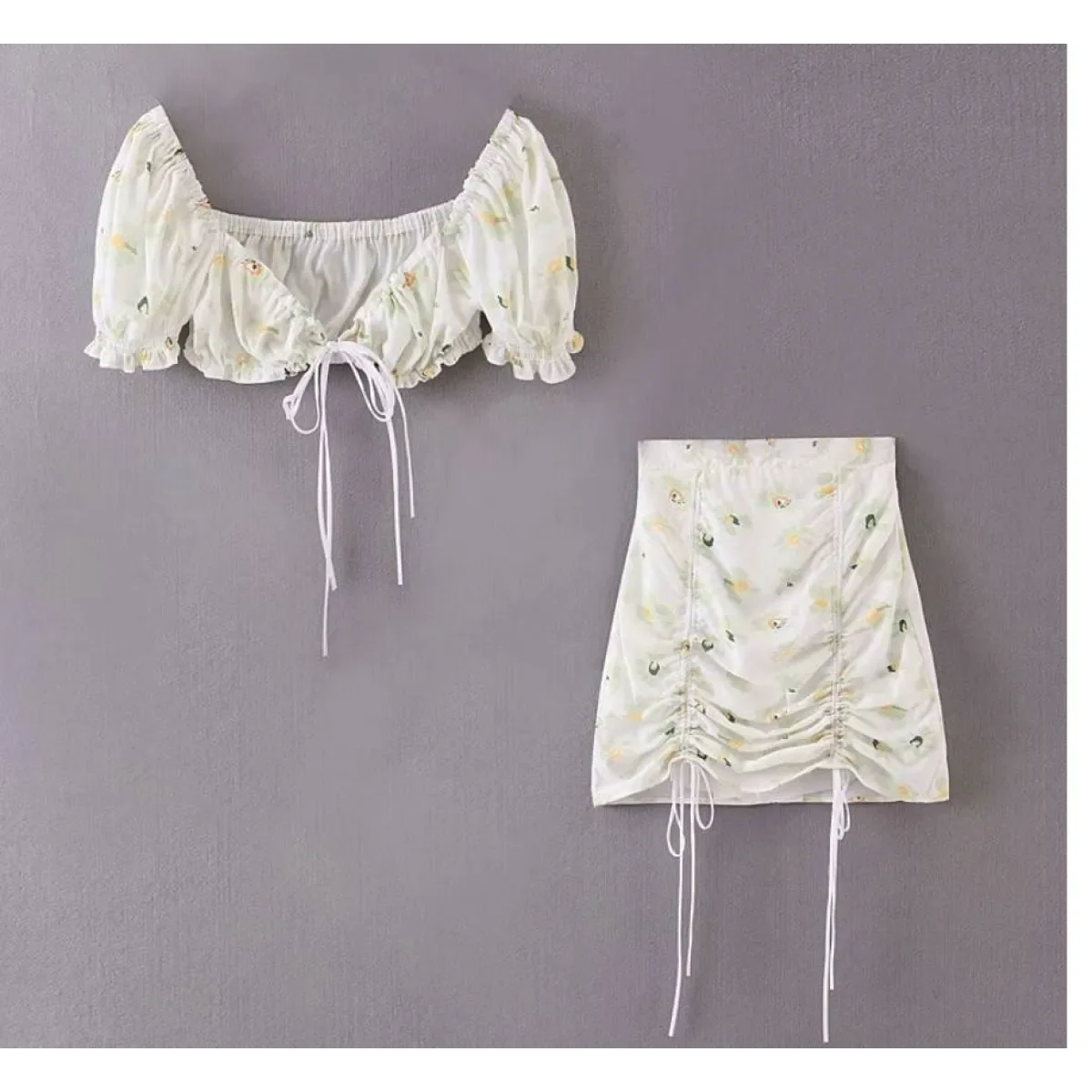 Women's Floral Printed Chiffon Crop Top