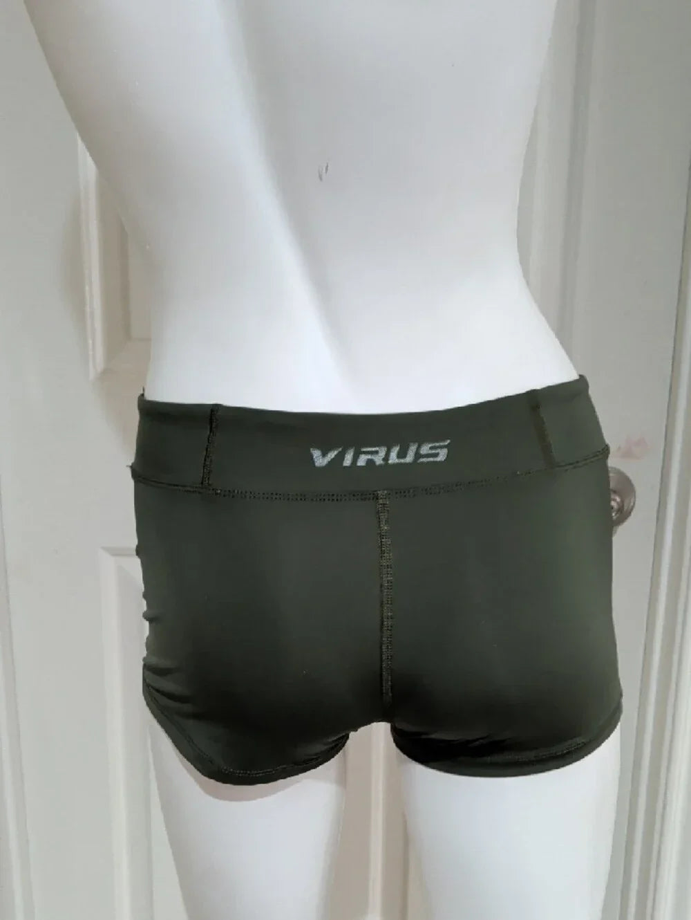Onnit Gym Women’s Olive Green Stretch Active Shorts XS