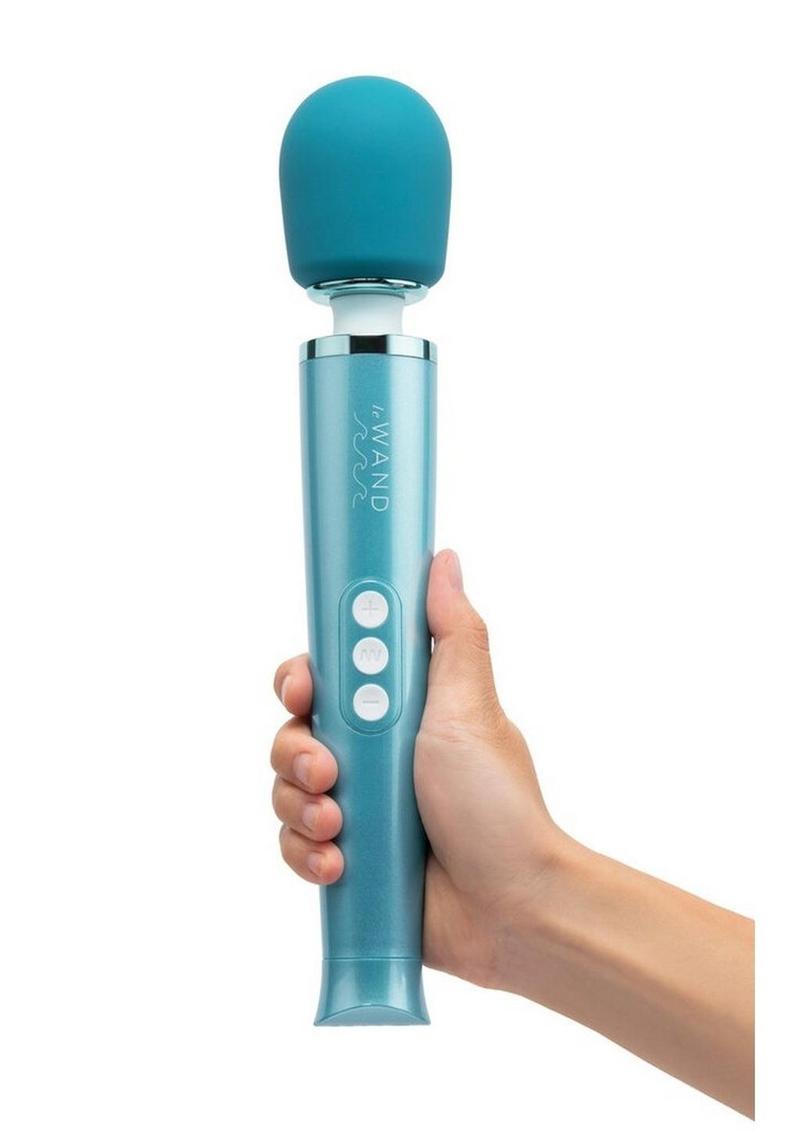 Le Wand Dive Vibrating Massager